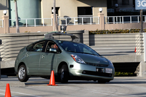 計測型AIを活用しているGoogleの自動運転車『Google Driverless Car』