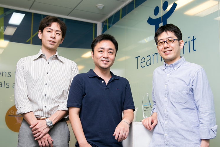 （写真左から）チームスピリットの中平祐介氏、橋本啓彦氏、倉谷彰氏