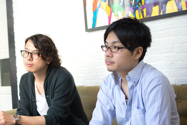 岡田氏（写真右）と佐々木氏（写真左）は、HTML5やCSS3、JavaScriptでのコーディング力とデザイン制作が売り