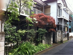 竹原さんが岡山から「初上京」した際に住んでいた、ギークハウス武蔵小杉の外観