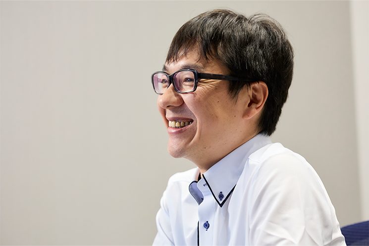 質問に答える森園さんのイメージ