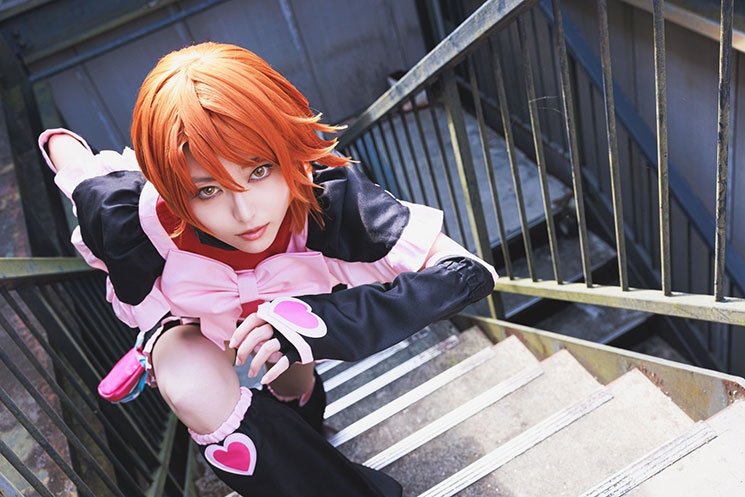 『ふたりはプリキュア』に登場するキャラクター・キュアブラックのコスプレをしたハヤカワ五味さん