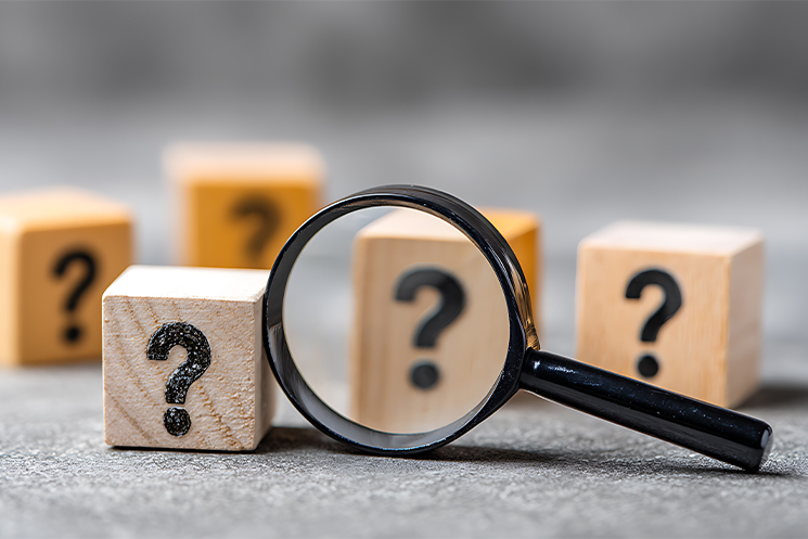 疑問にフォーカスするイメージ