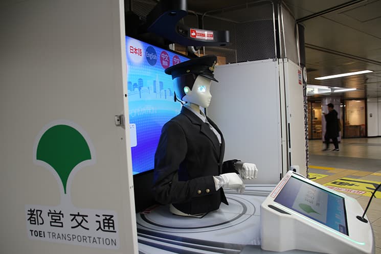 横から見たアリサ