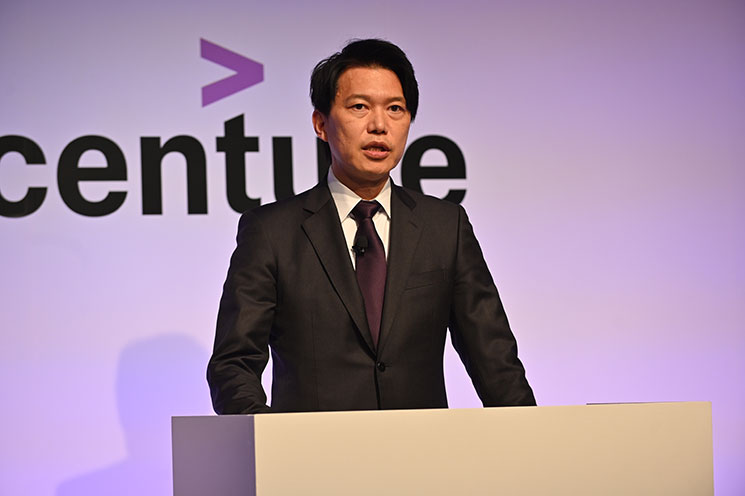 代表取締役社長に就任する濱岡 大氏