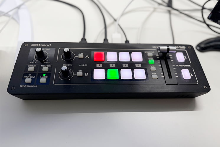 澤さん使用のスイッチャー