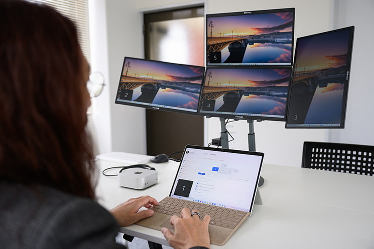 画面割り振りを行う澤円さん