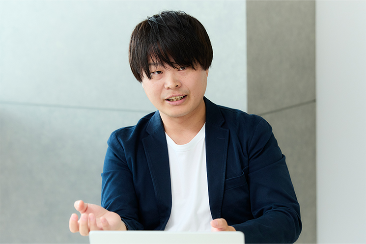 人間だからこそ持てる「倫理観」と「直感」を信じることの重要性について語る、中谷さんの様子。