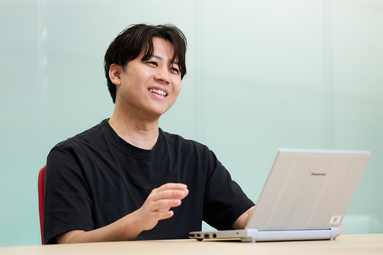 安定性とコストのバランスを取りながら運用していくことが、ゲームインフラの大前提であることを伝えるYIさん