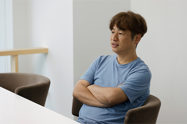 川上量生さんがＮ高等学校の立ち上げの際に行った戦略立案について語っている様子