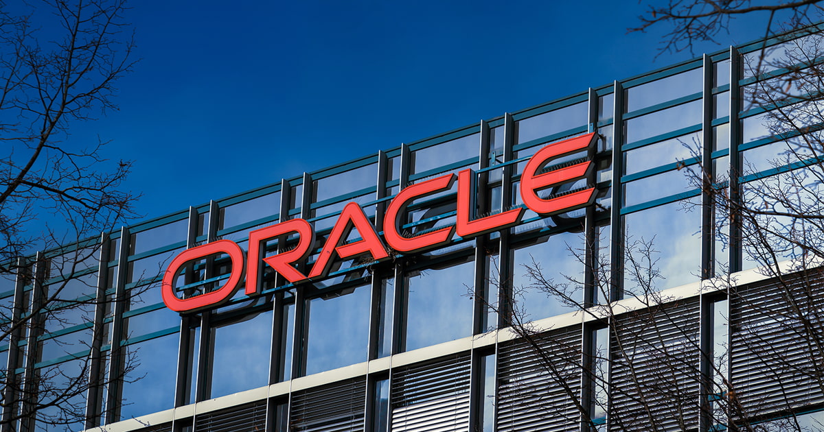 Oracle、800人削減を届け出た3日後にエンジニア募集　なぜ「切りながら採る」のか