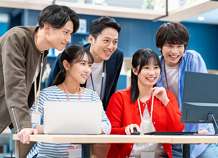 ◆ITエンジニア◆経験が浅い方◎／残業10h以下／リモート案件多数／前給保証／次のキャリアを一緒に見つける会社