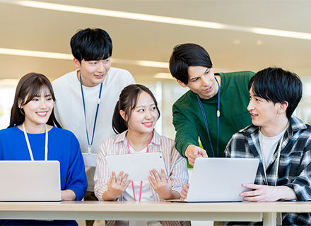 【ITエンジニア】PM・PL候補（未経験歓迎）／拠点立ち上げに関われる／年収700万円～／前給保証／案件選択制