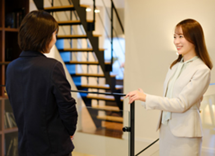 戸建・マンションリフォーム営業職（新築そっくりさん）／未経験OK／固定給＋歩合