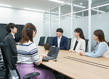 PM*技術選定から携わる*プライム97％*年収600万円～900万円*離職率4.0％*有給取得平均12.3日
