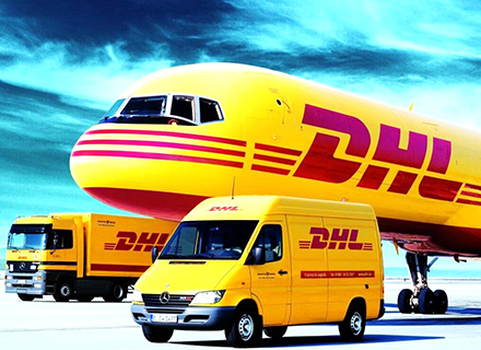 国際便ドライバー/世界の『DHL』でグローバルな仕事！/土日祝休み/定着率92％/月給28万保証/未経験OK