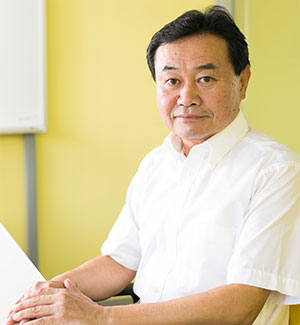 溝上憲文氏