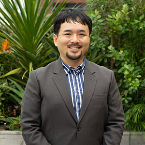 博士（慶應SFC、IT）<br />
合同会社エンジニアリングマネージメント社長<br />
久松 剛さん（@makaibito）